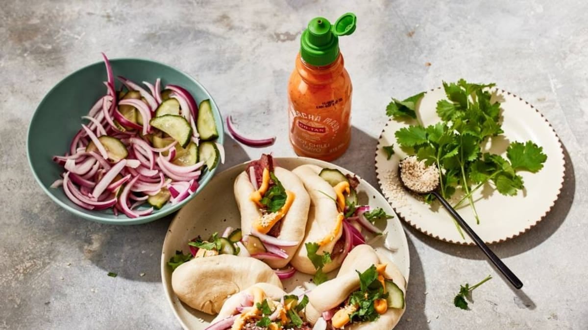 Steamed Buns with BBQ Grilled Steak – 40-Minute Recipe