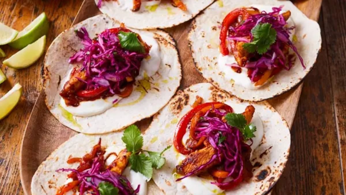 Smoky Chicken Fajitas – 45-Minute Recipe