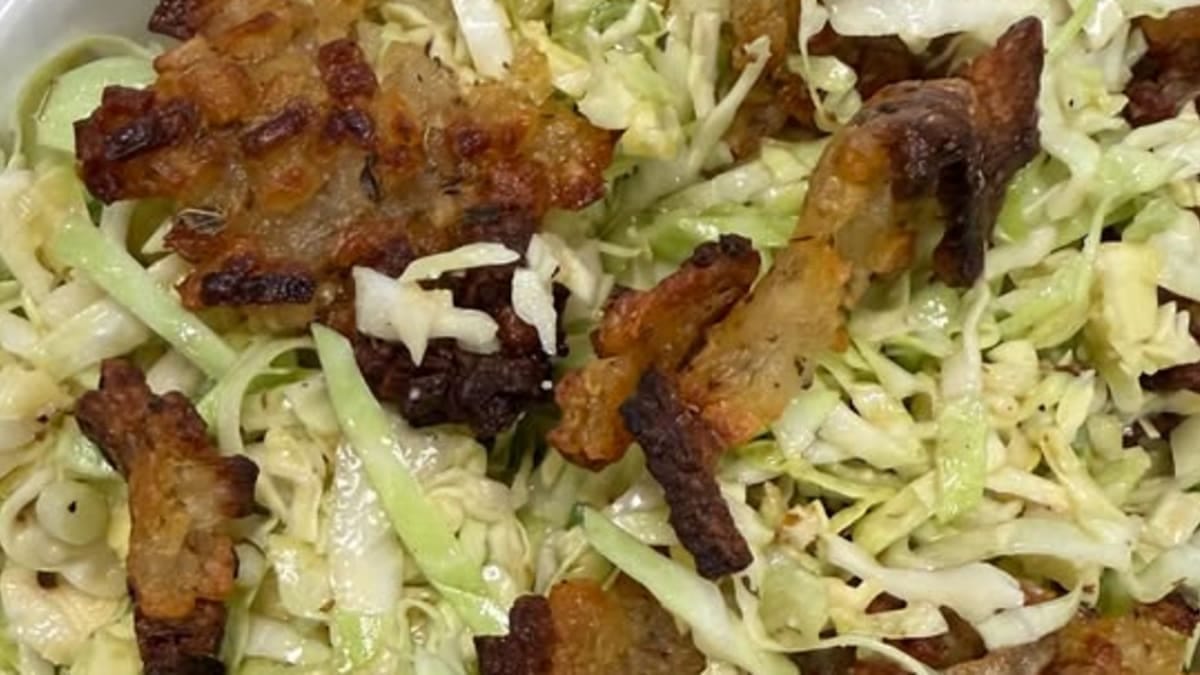 Cabbage and Potato Salad with Croutons – 55-Minute Recipe