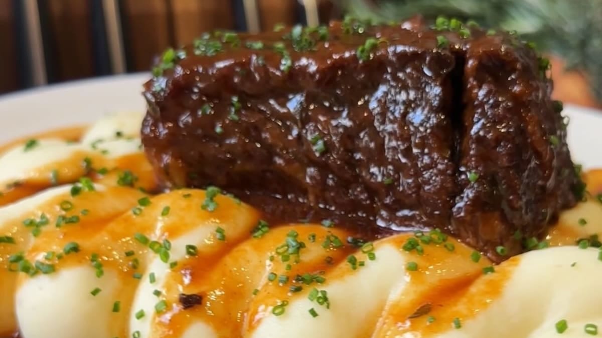 Marry Me Mash with Braised Short Ribs – 295-Minute Recipe