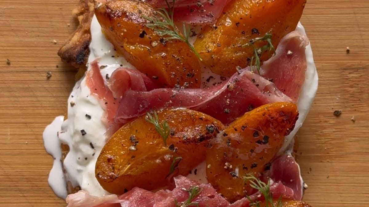 Grilled Apricot & Prosciutto Toast – 15-Minute Recipe