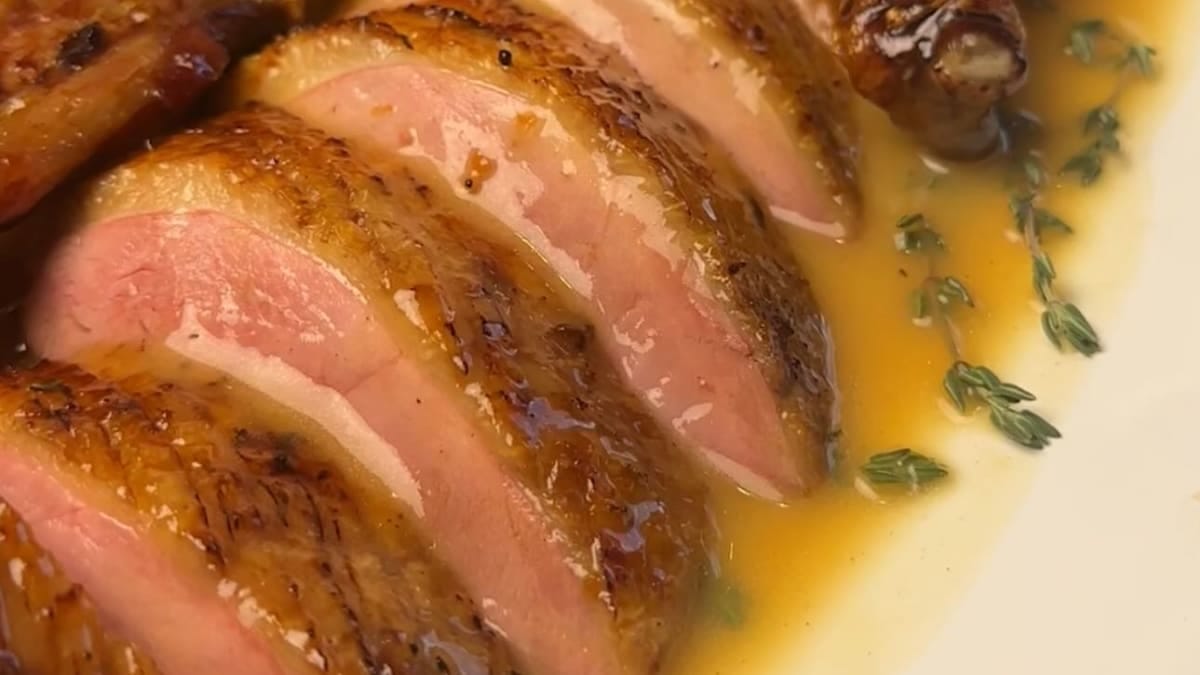 Glazed Roast Duck with Orange Sauce – 120-Minute Recipe