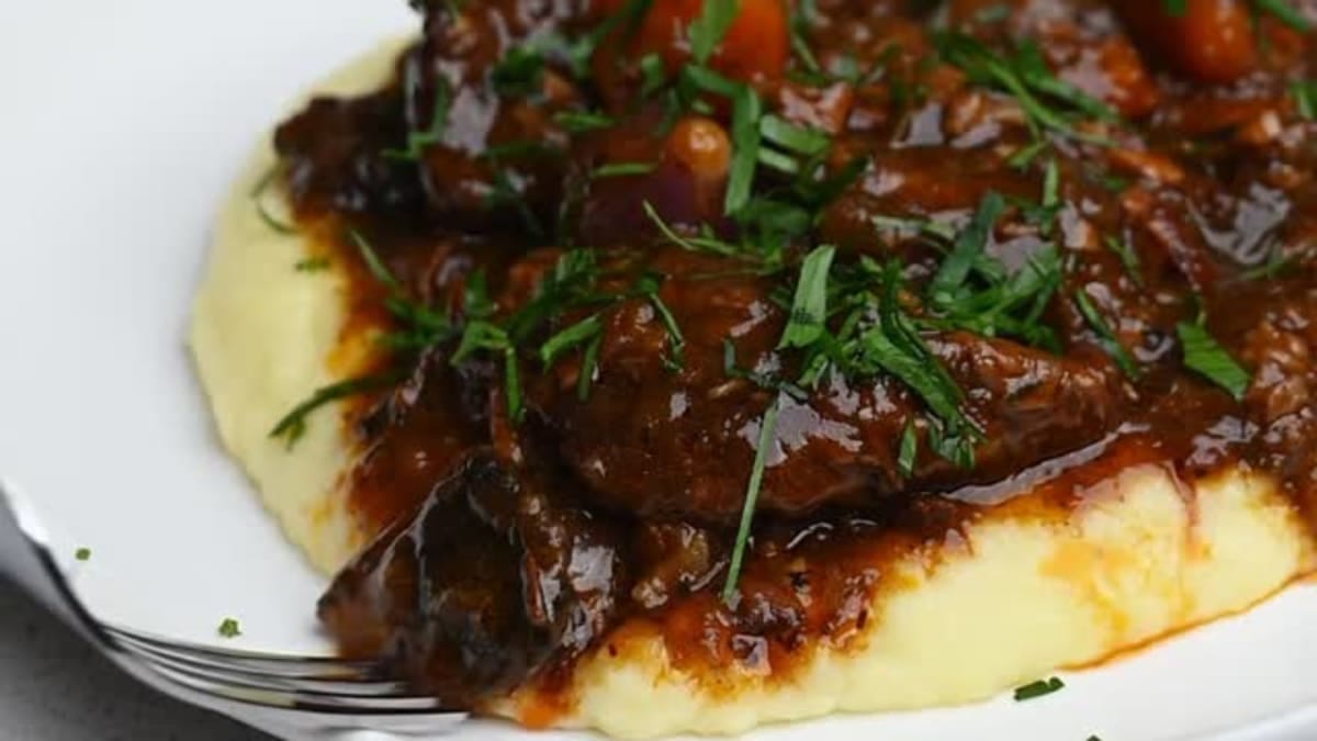 Beef Bourguignon – 140-Minute Recipe