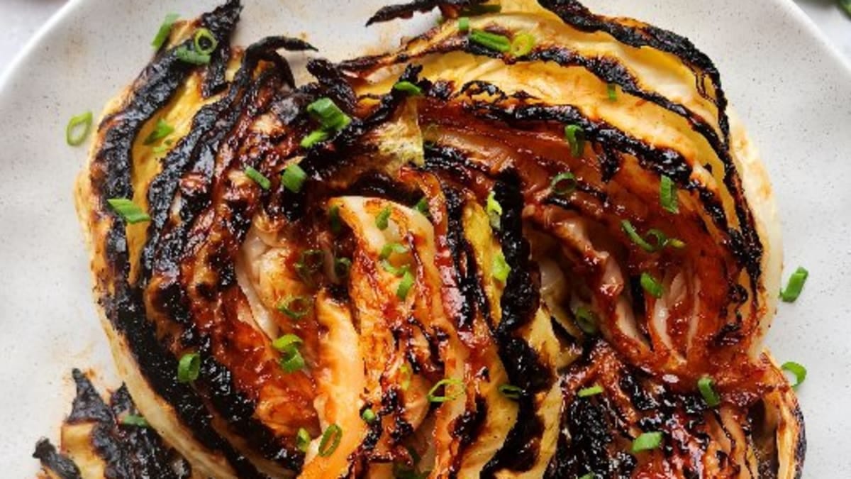 Char Siu Charred Cabbage – 35-Minute Recipe