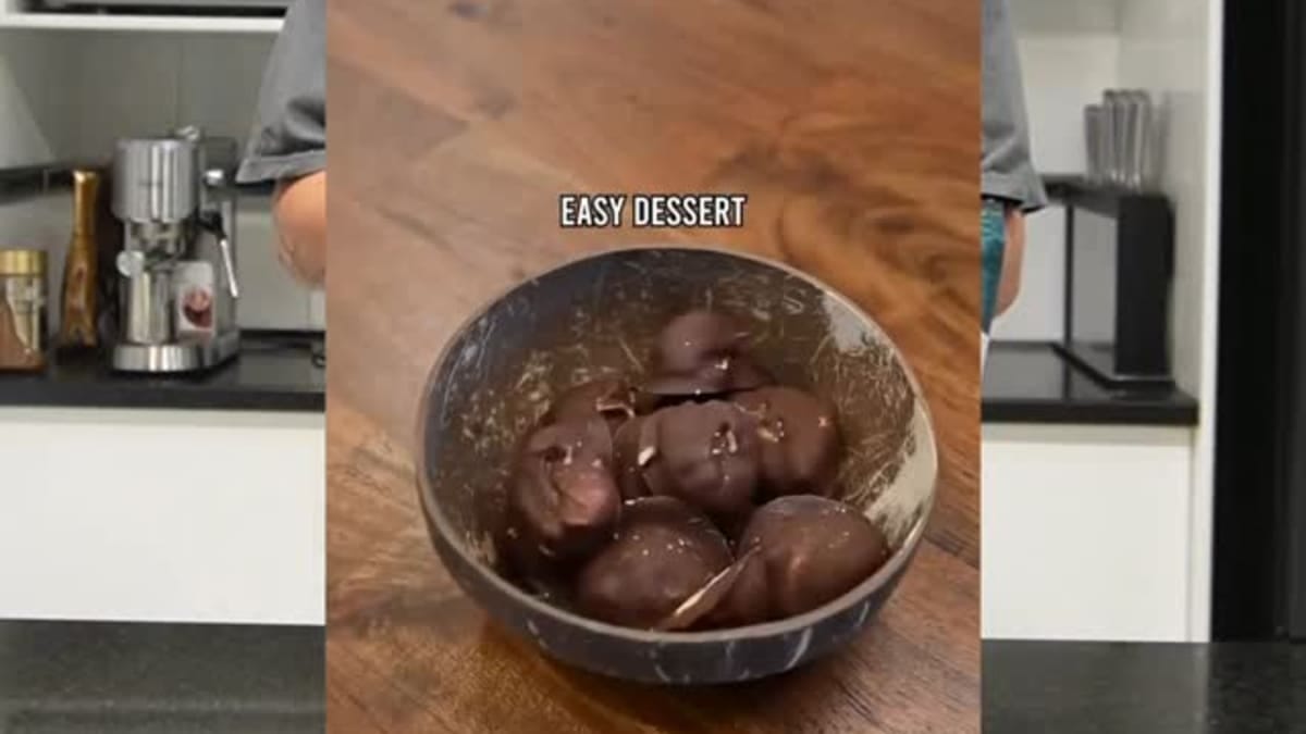 Chocolate Protein Balls No-Bake Recipe