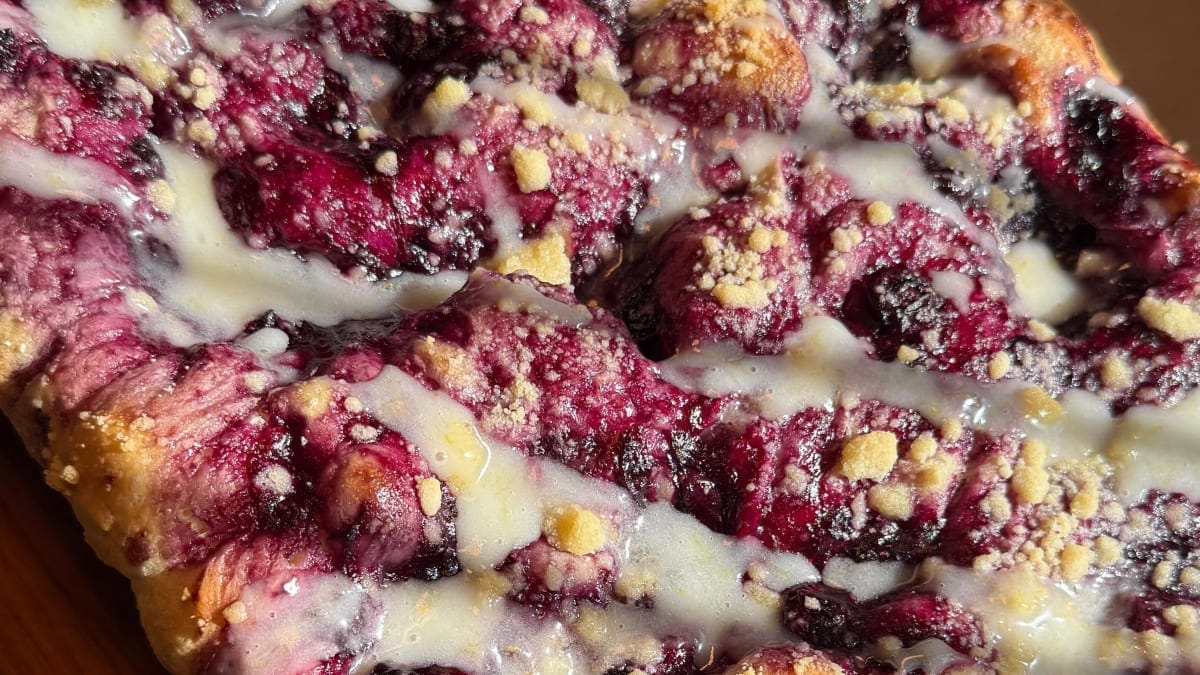 Lemon and Blueberry Focaccia – 60-Minute Recipe