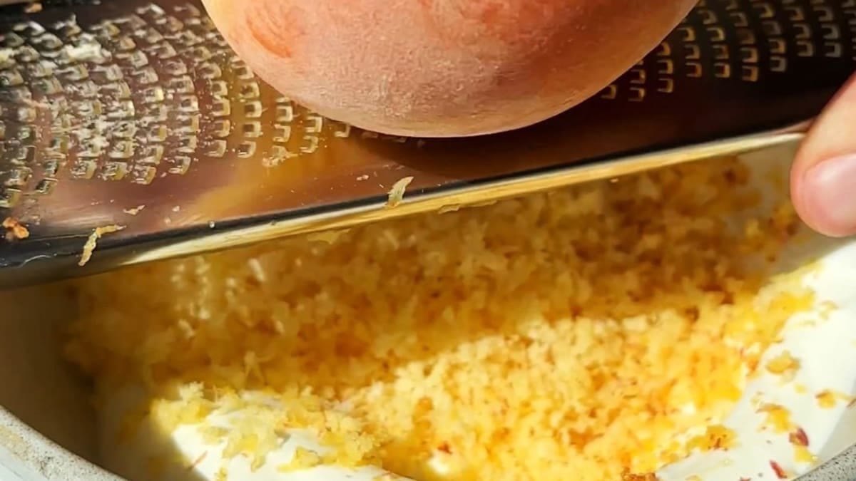 Frozen Peach and Cream Shaved Ice Recipe