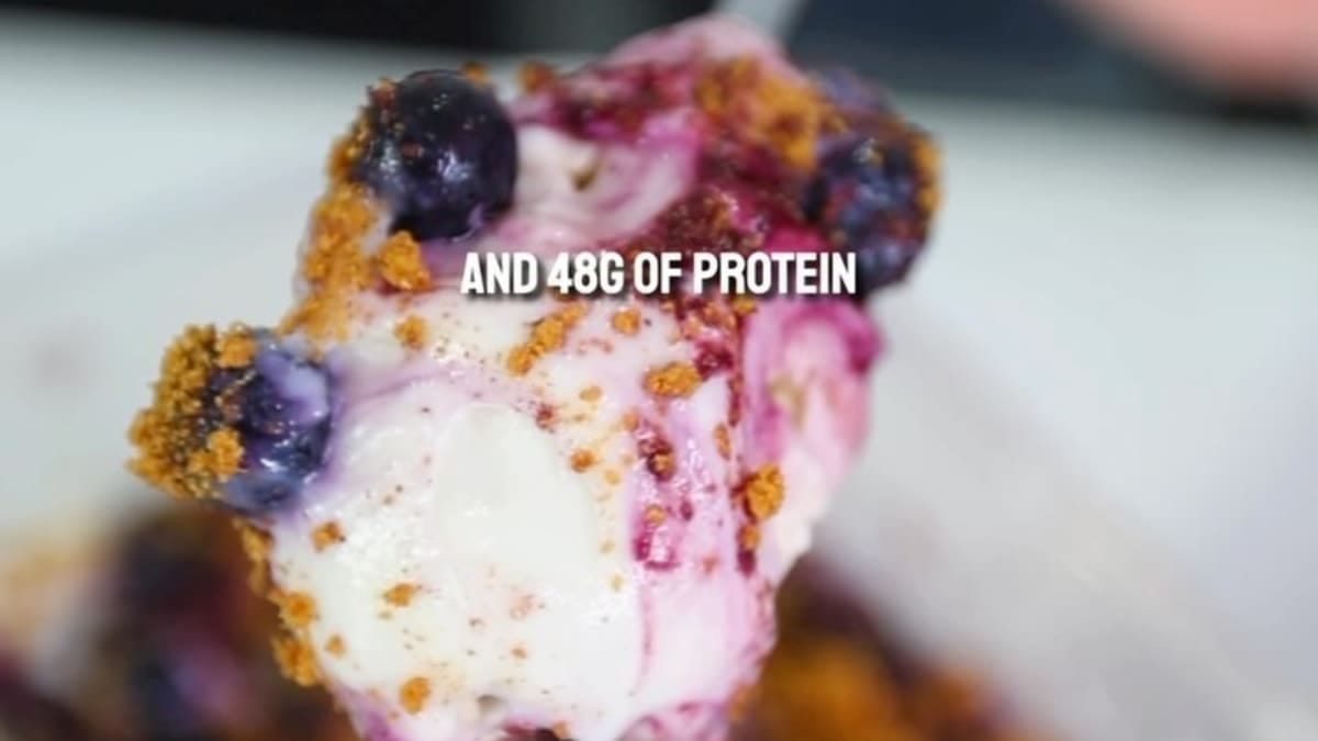 Blueberry Cheesecake Overnight Oats Recipe
