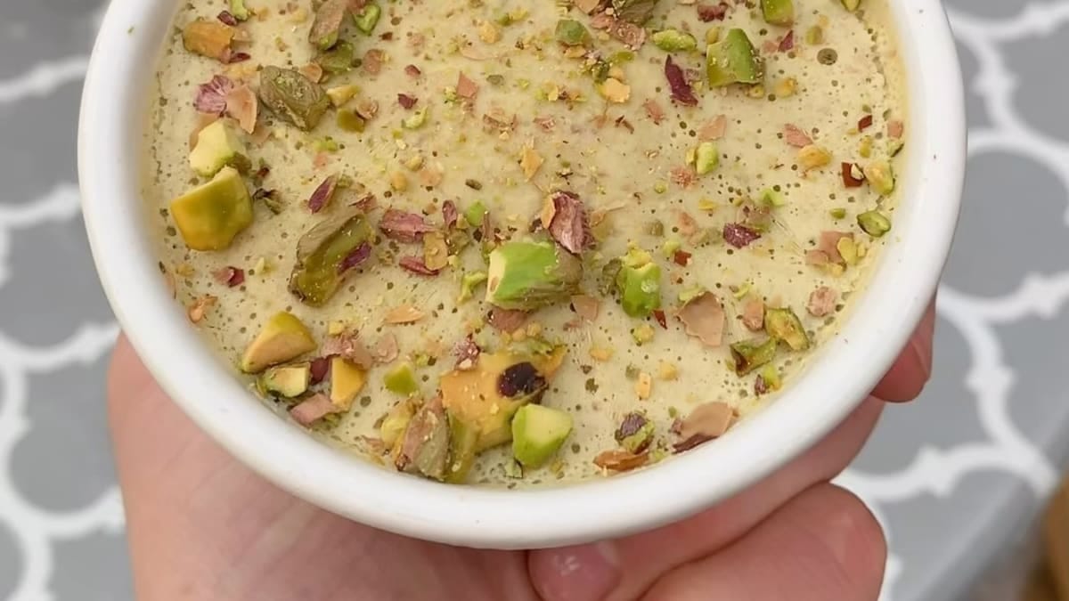 Pistachio Ice Cream – No-Churn Recipe