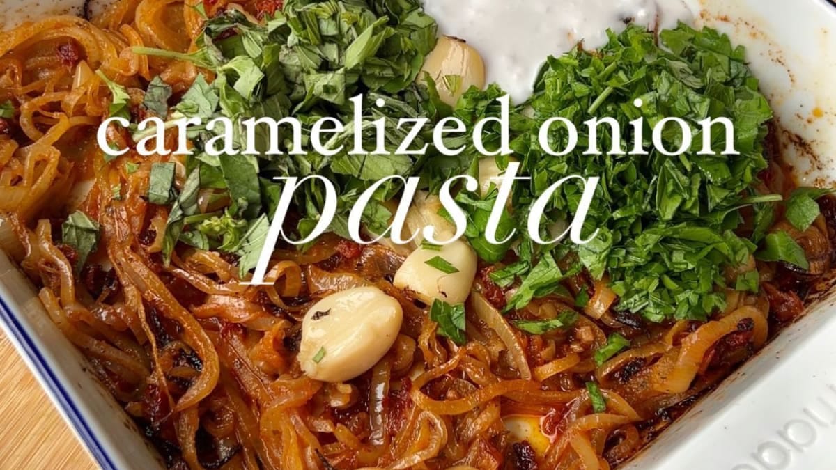 Baked Caramelized Onion Pasta – 35-Minute Recipe