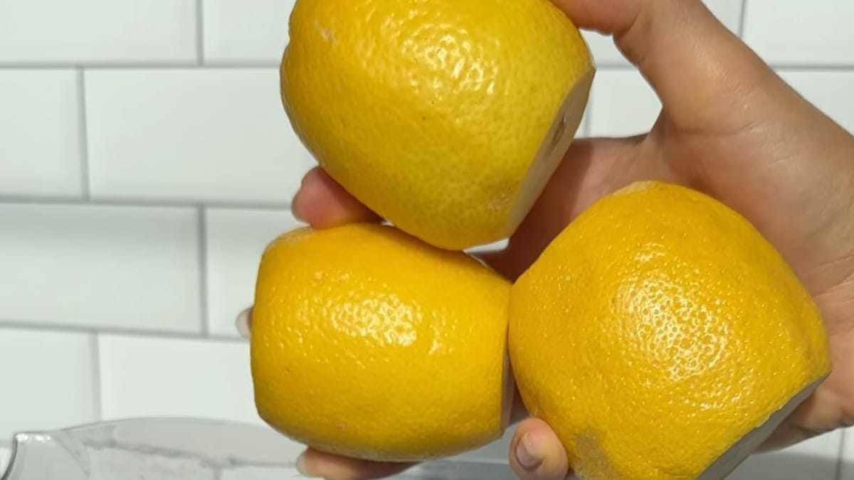 3-Ingredient Lemon Ice Cream Recipe