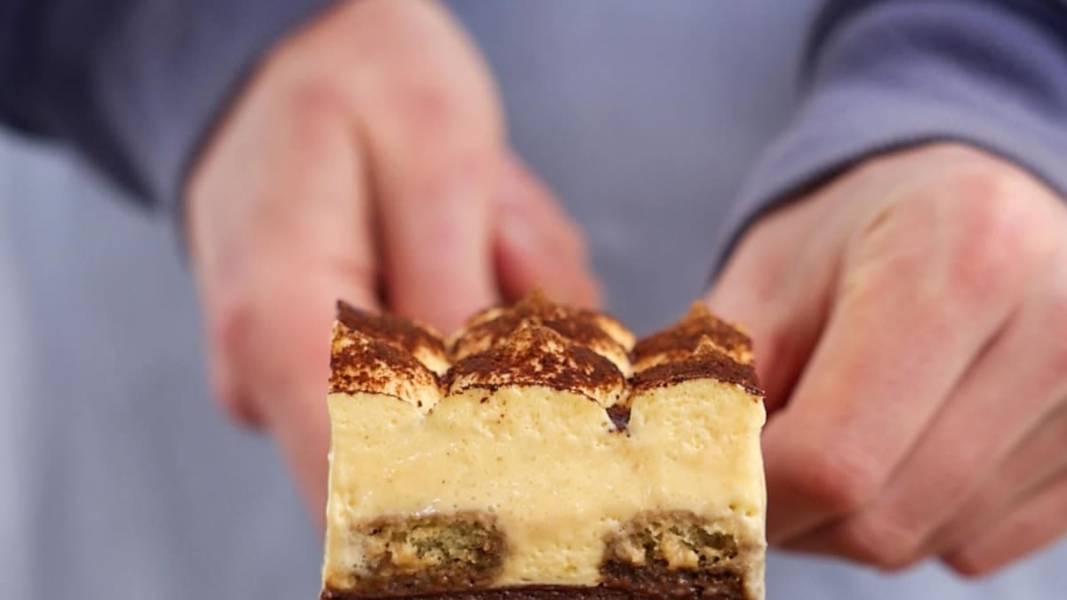 Mystery Bag Mascarpone Brownie Tiramisu – 60-Minute Recipe