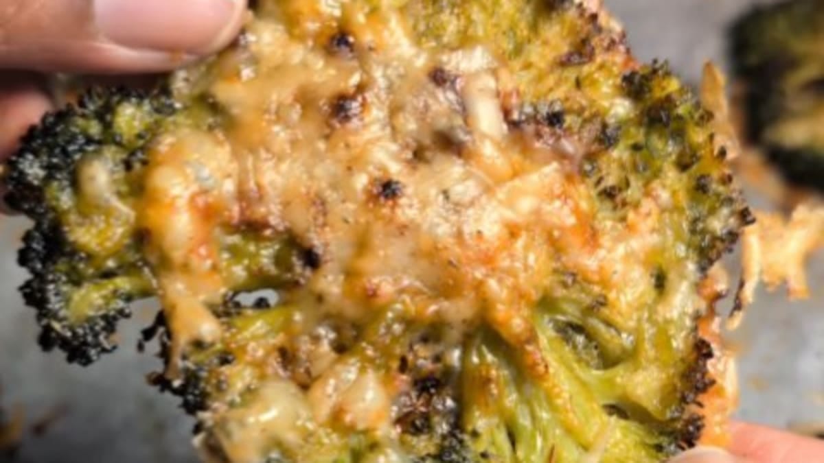 Smashed Crispy Parmesan Broccoli – 50-Minute Recipe