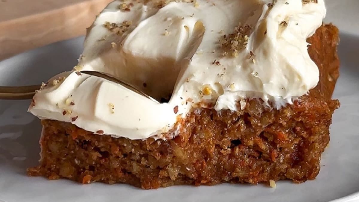 No-Bake Carrot Cake Bars Recipe
