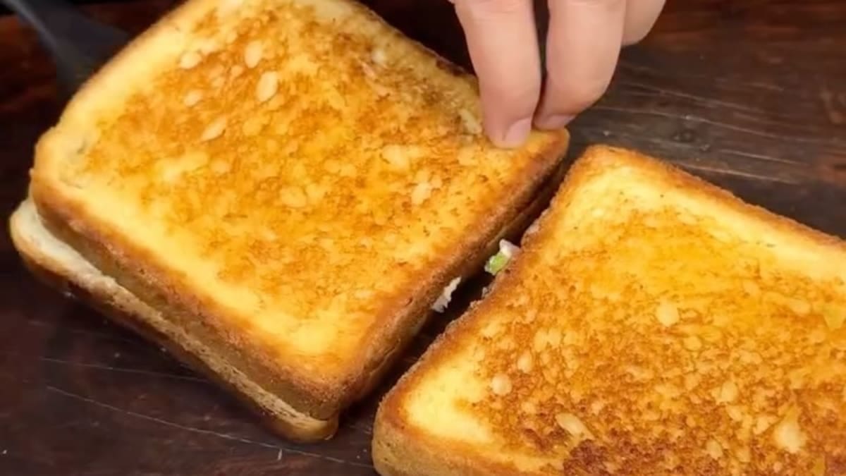 Chilli Cheese Sandwich Recipe